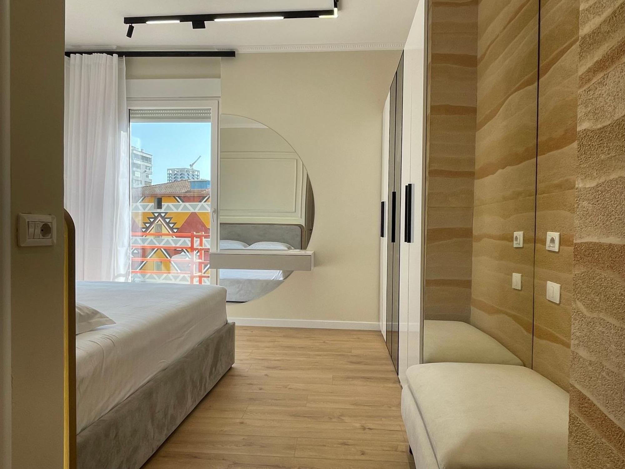 Апартаменты Hideaway In The Heart Of Тирана Экстерьер фото